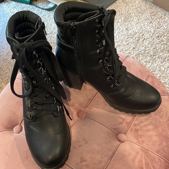MIA Lace-up Combat boots - Picture 5 of 7